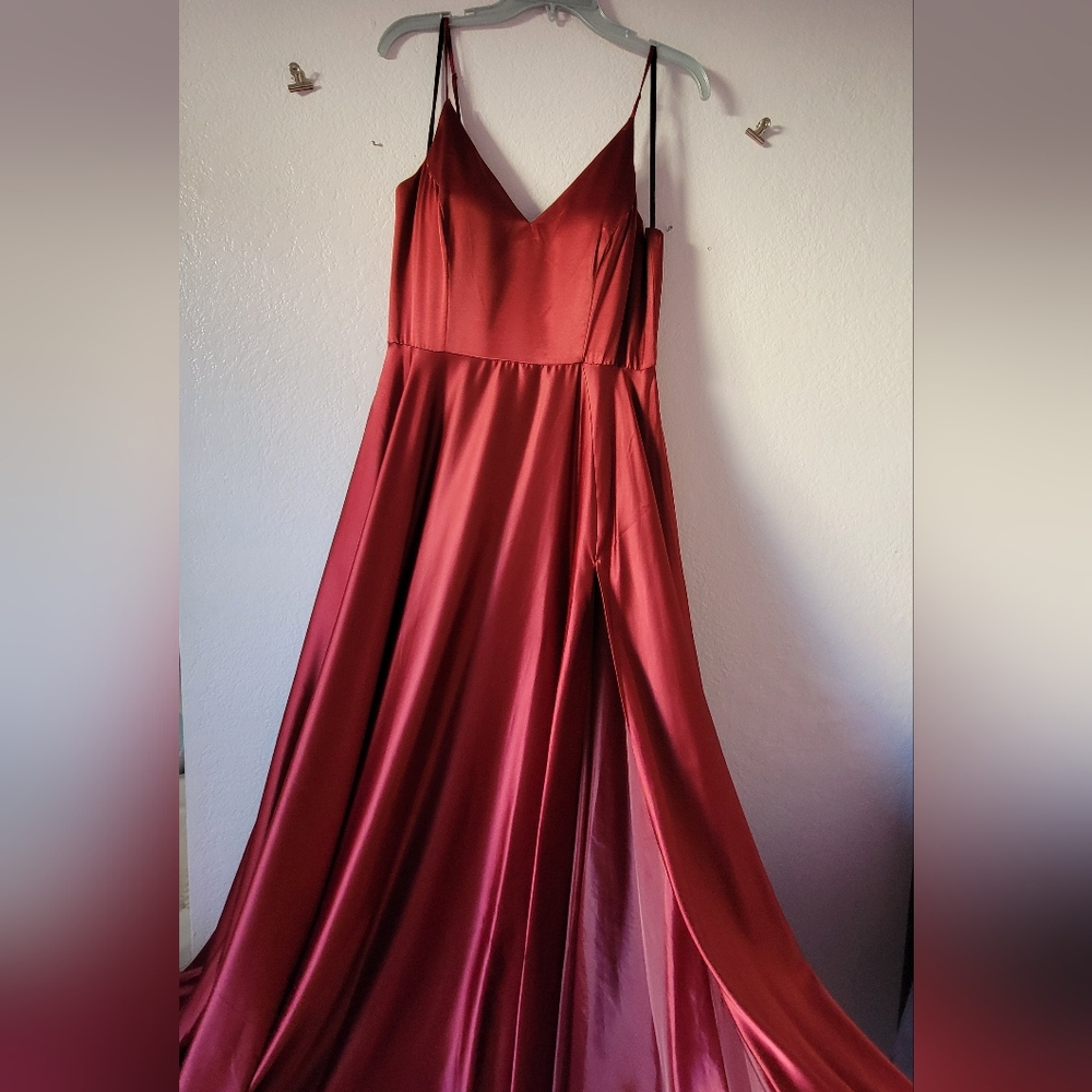 Windsor | Red Satin Leg Slit Formal Dress | Size 13 / 14